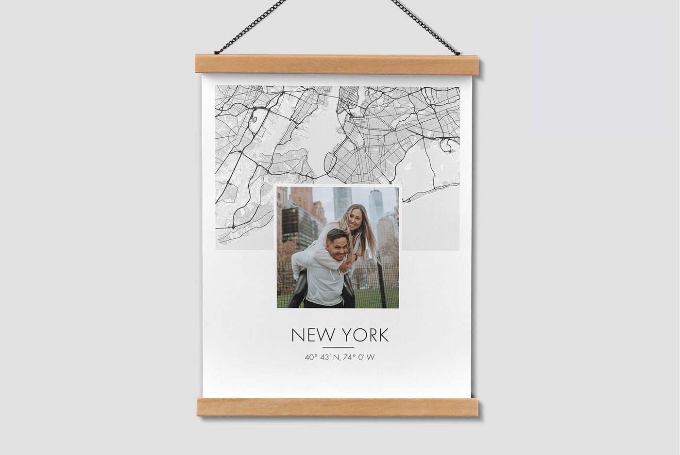 Un poster creativo con una mappa di New York combinata con una foto personale.